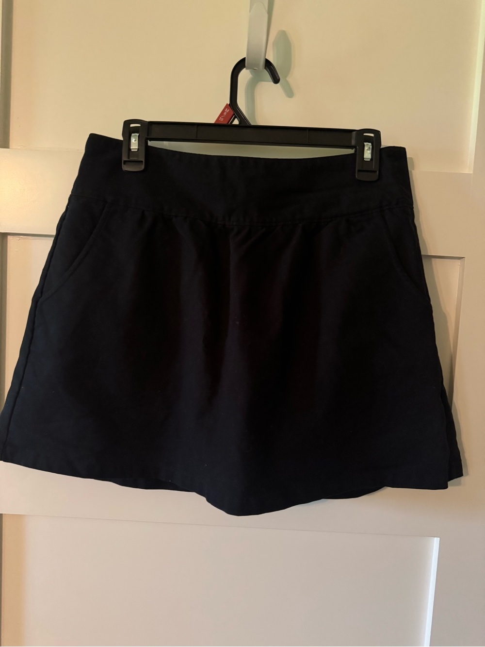 Old Navy black a-line poplin skirt with Pockets